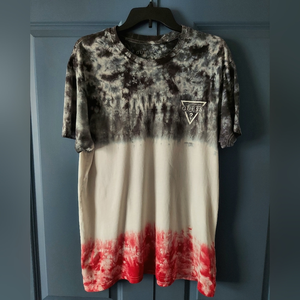 Guess Triangle Logo T-Shirt Size L